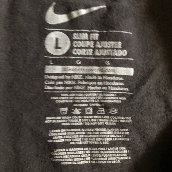 Nike Short Sleeve Tee - Picture 4 of 8